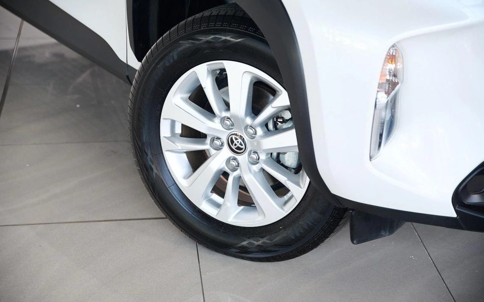 2024 Toyota Yaris Cross Hybrid GX