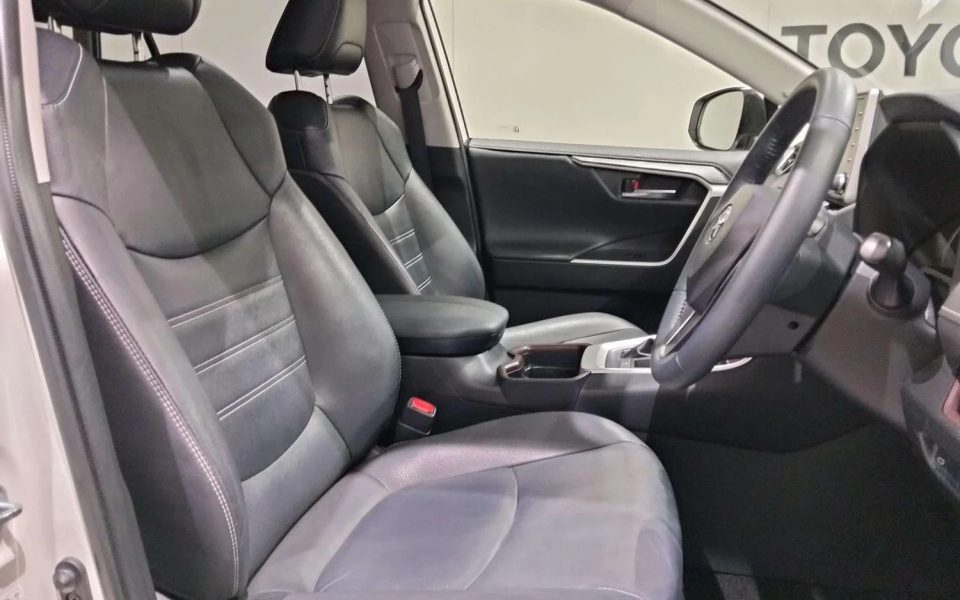 2020 Toyota RAV4 Hybrid Cruiser 2WD