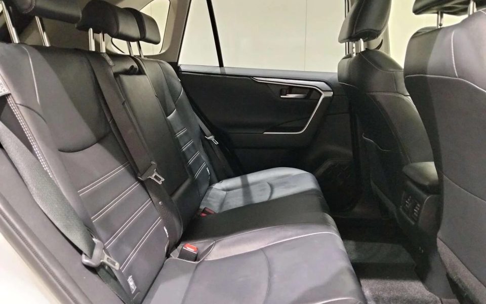2020 Toyota RAV4 Hybrid Cruiser 2WD