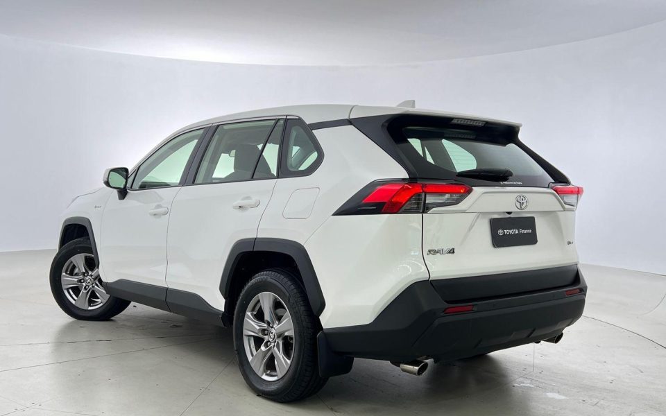 2025 Toyota RAV4 GX AWD