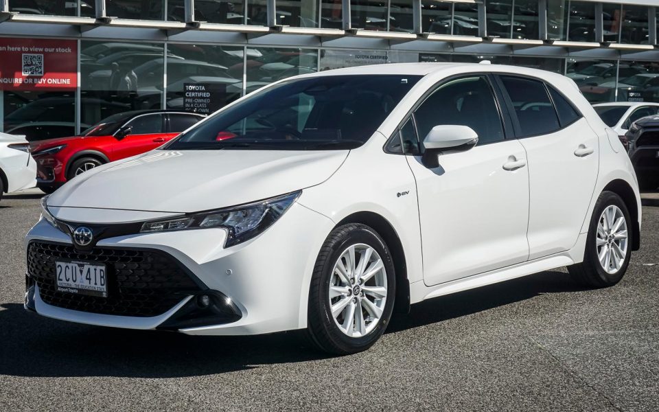 2025 Toyota Corolla SX