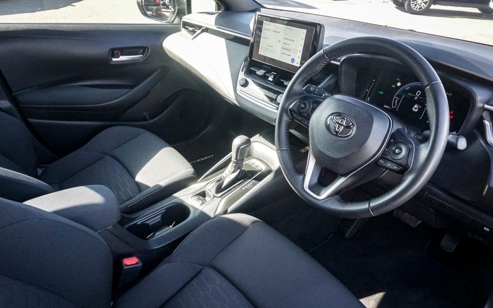 2025 Toyota Corolla SX