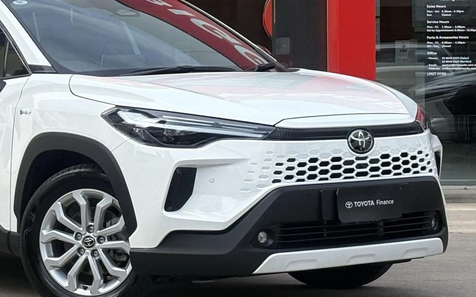 2025 Toyota Corolla Cross Hybrid GXL