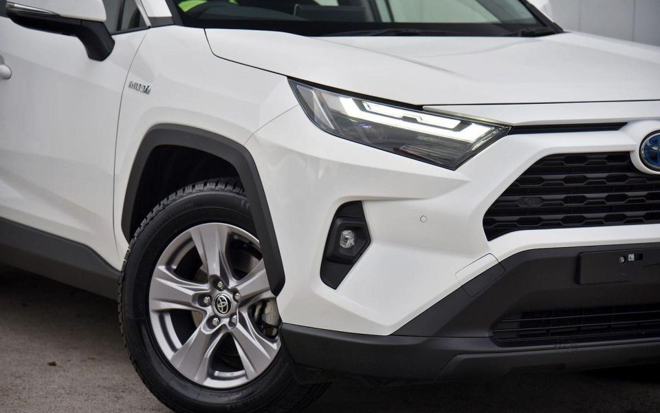 2024 Toyota RAV4 GX-2WD