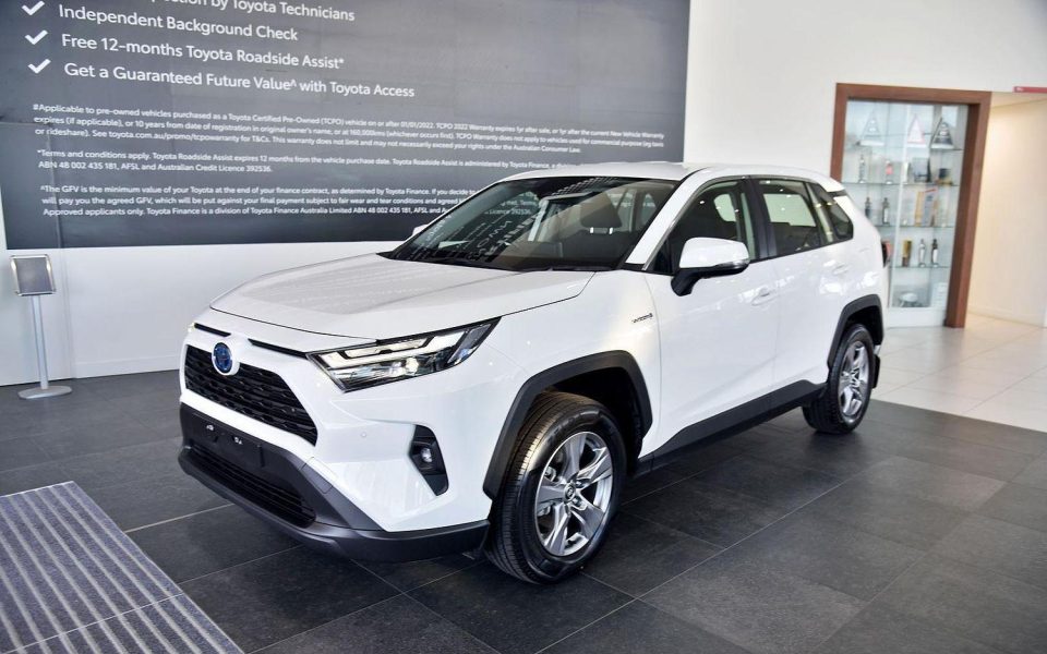 2024 Toyota RAV4 Hybrid GX-2WD