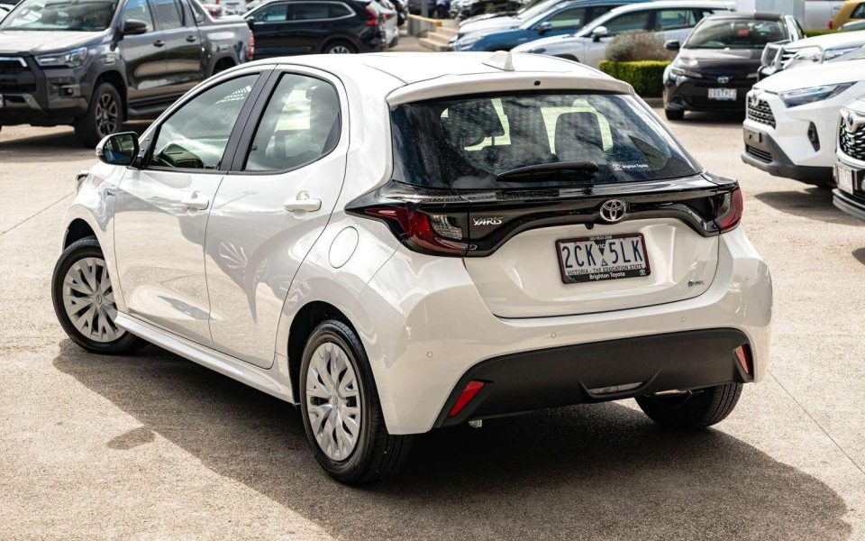 2025 Toyota Yaris Hybrid Ascent Sport