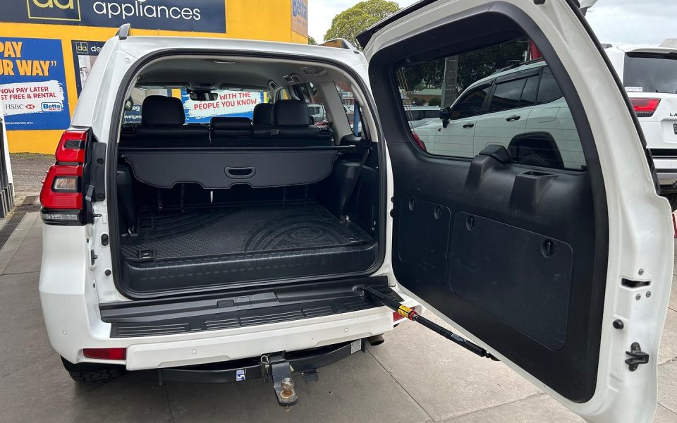 2023 Toyota Landcruiser Prado VX