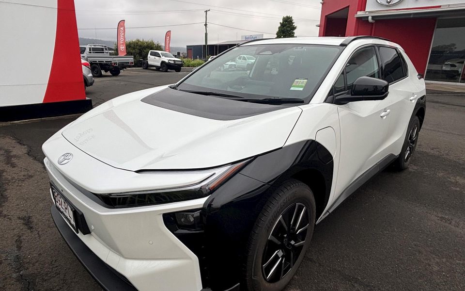 2026 Toyota bZ4X 2WD