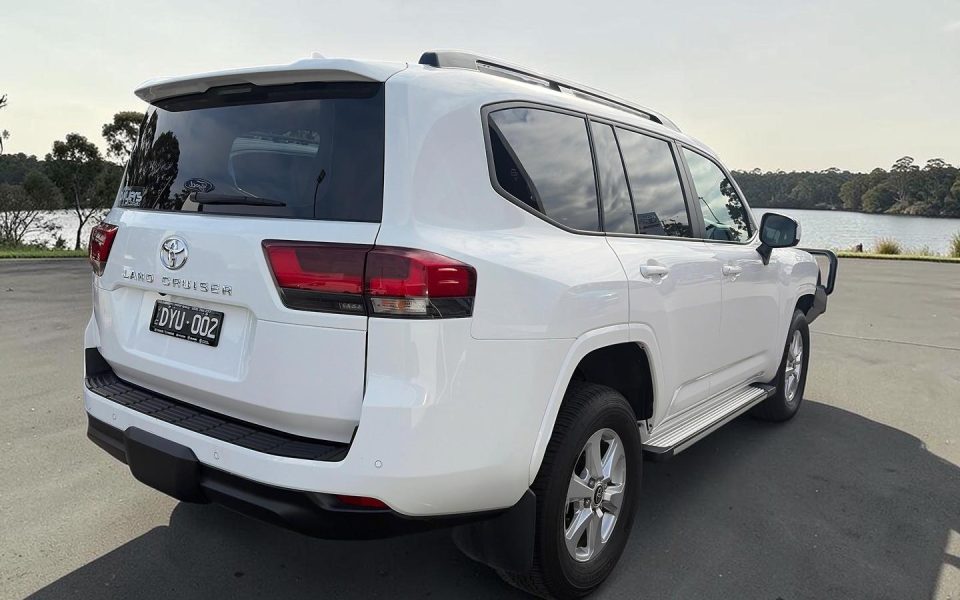 2024 Toyota Landcruiser 300 GXL