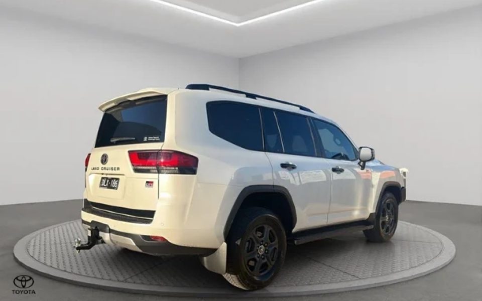 2025 Toyota Landcruiser GR Sport