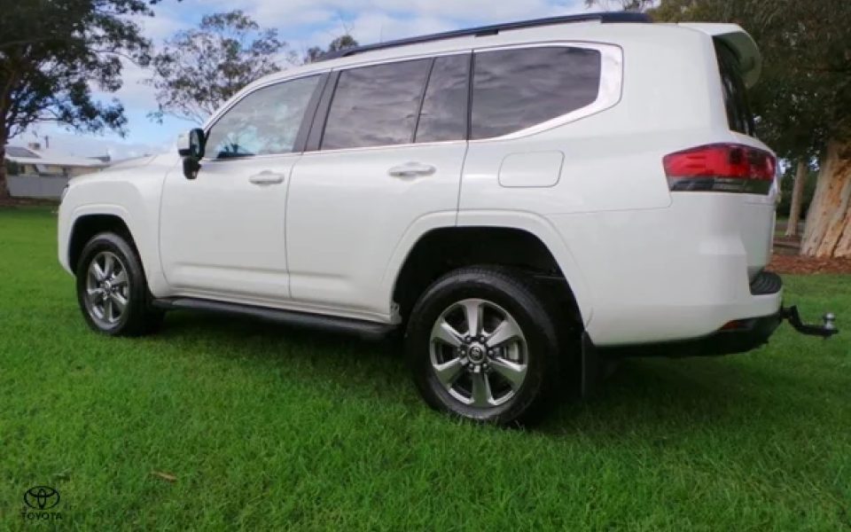 2022 Toyota Landcruiser VX