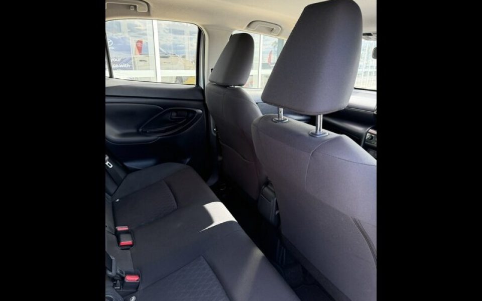 2025 Toyota Yaris Cross GX 2WD Wagon (Stunning Silver) Used Car