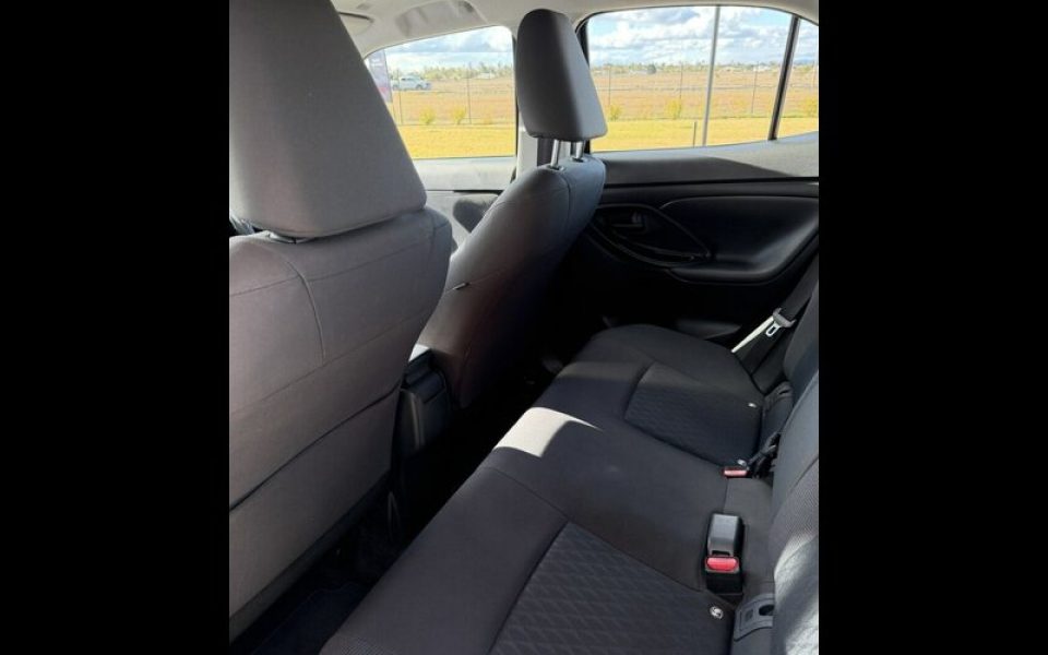 2025 Toyota Yaris Cross GX 2WD Wagon (Stunning Silver) Used Car