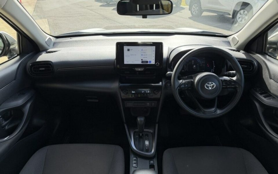 2025 Toyota Yaris Cross GX 2WD Wagon (Stunning Silver) Used Car