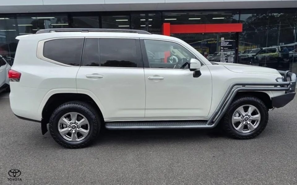 2022 Toyota Landcruiser VX