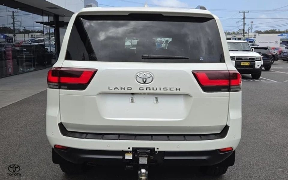2022 Toyota Landcruiser VX