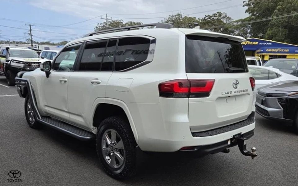 2022 Toyota Landcruiser VX