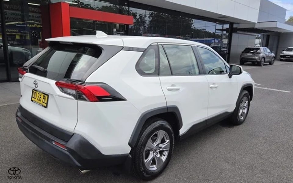 2022 Toyota RAV4 GX