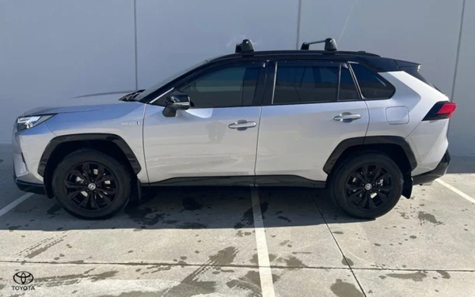 2024 Toyota RAV4 XSE
