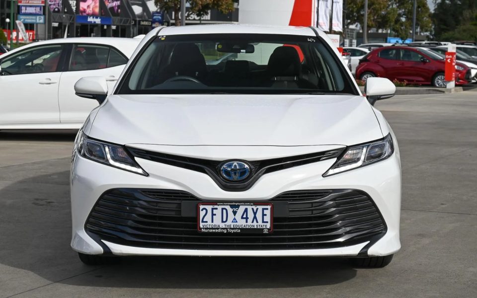 2020 Toyota Camry Hybrid Ascent
