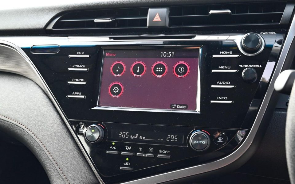 2020 Toyota Camry Hybrid Ascent
