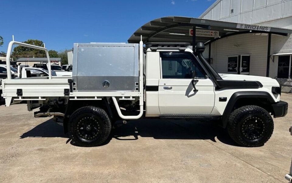 2024 Toyota Landcruiser 70 Series LC79 GX Cab Chassis (French Vanilla) Used Car