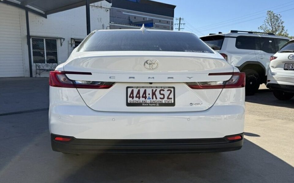 2024 Toyota Camry Ascent (Hybrid)