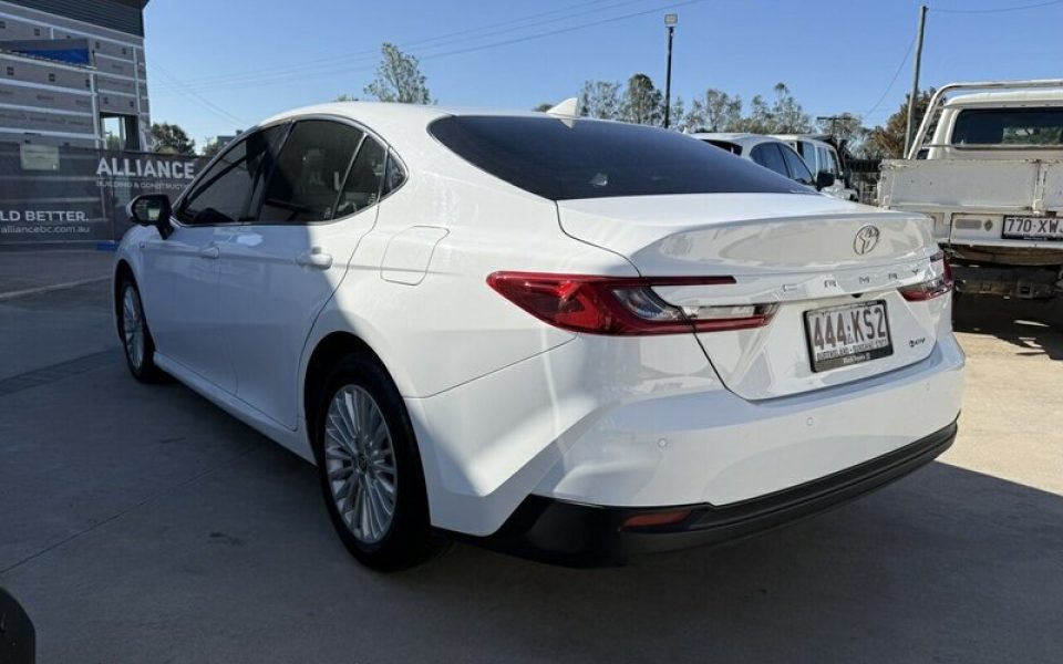 2024 Toyota Camry Ascent (Hybrid)