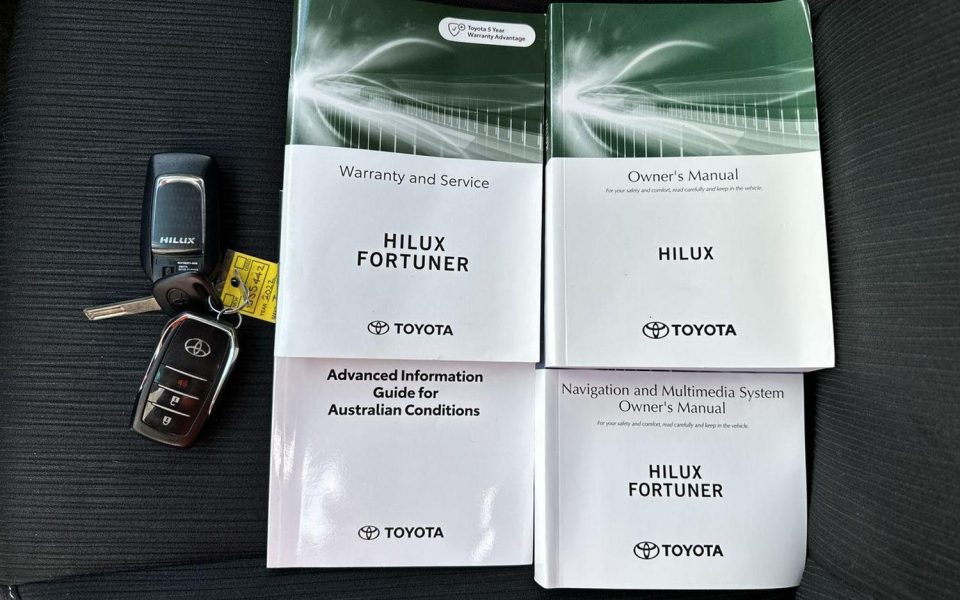 2022 Toyota Hilux SR5