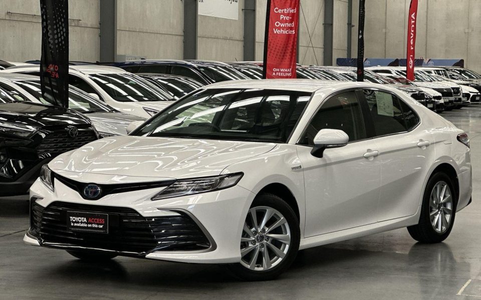 2024 Toyota Camry Hybrid Ascent