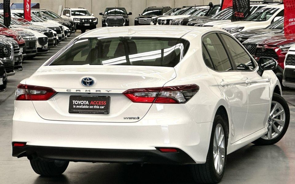 2024 Toyota Camry Hybrid Ascent
