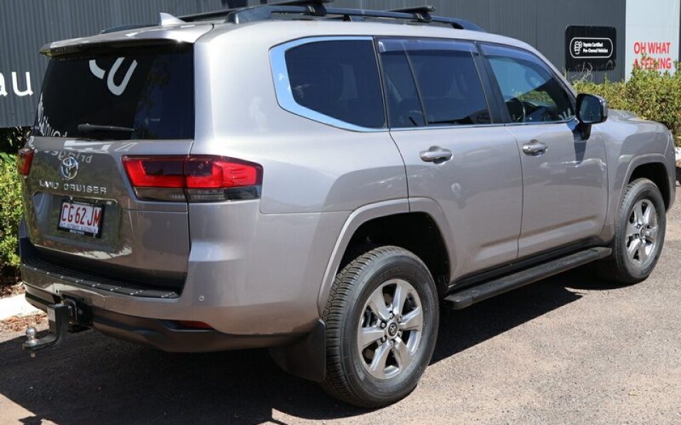 2023 Toyota Landcruiser VX