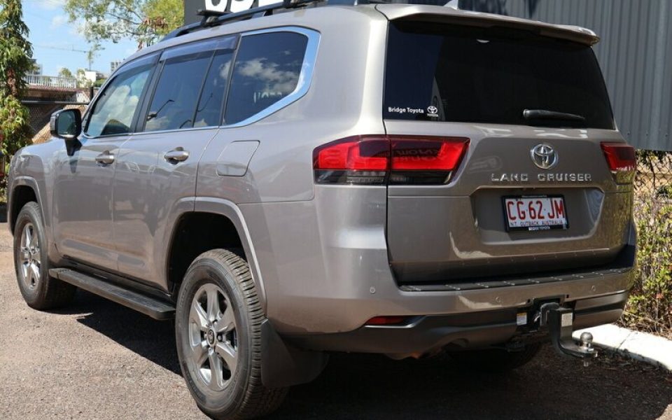 2023 Toyota Landcruiser VX