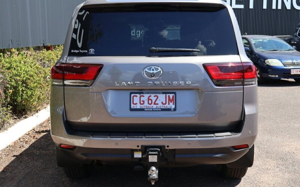 2023 Toyota Landcruiser VX