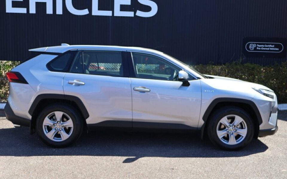 2024 Toyota RAV4 GX eFour