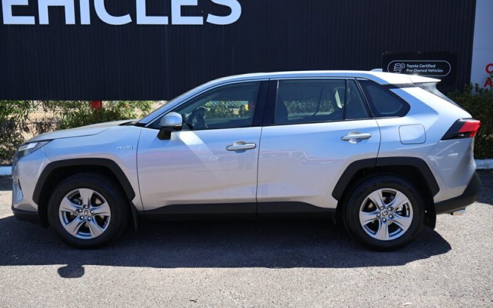 2024 Toyota RAV4 GX eFour