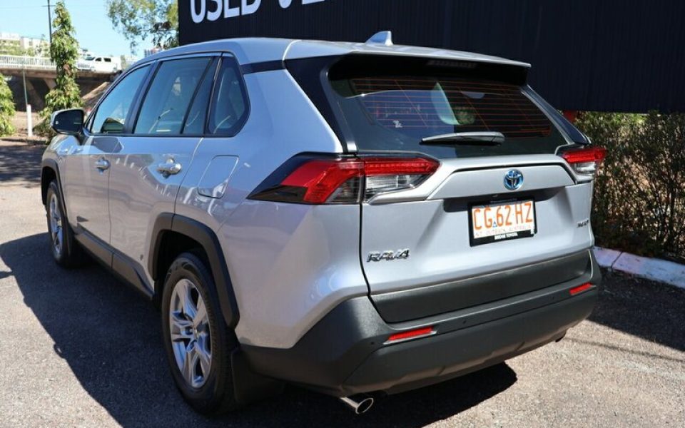2024 Toyota RAV4 GX eFour