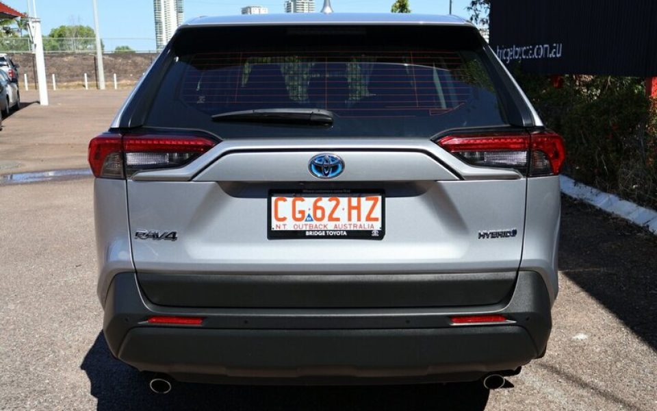 2024 Toyota RAV4 GX eFour