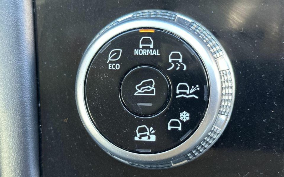 2023 Mitsubishi Outlander LS