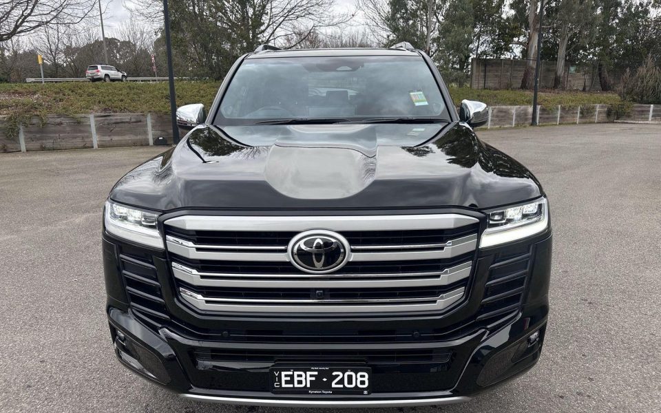 2026 Toyota Landcruiser Sahara ZX