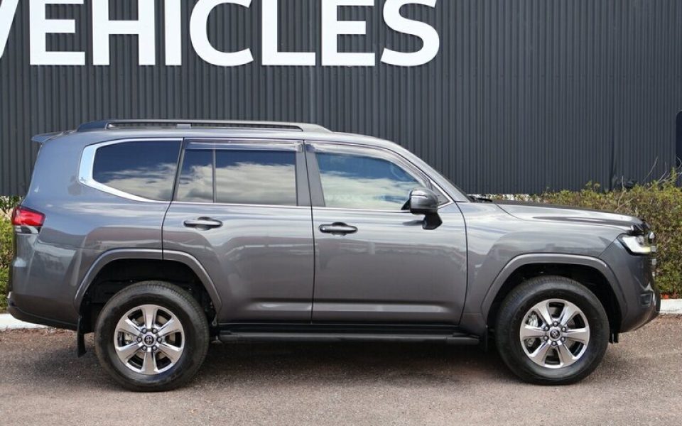 2022 Toyota Landcruiser VX
