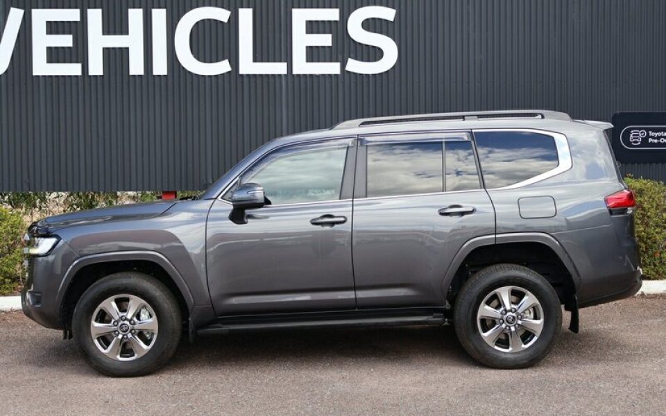 2022 Toyota Landcruiser VX