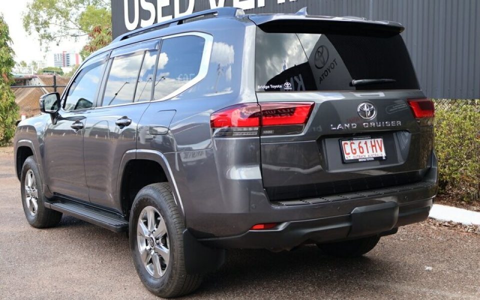 2022 Toyota Landcruiser VX