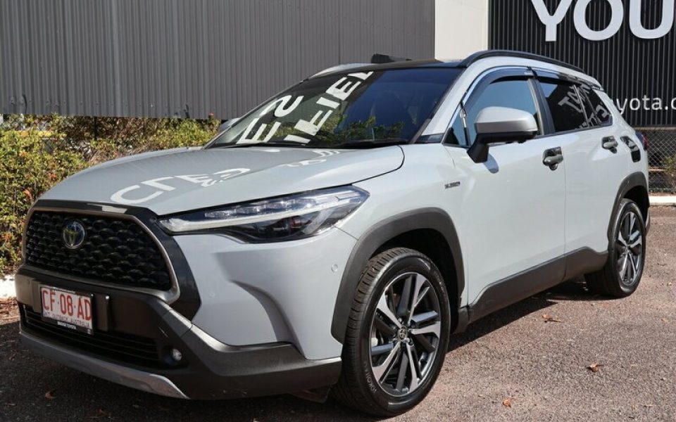 2022 Toyota Corolla Cross Atmos eFour