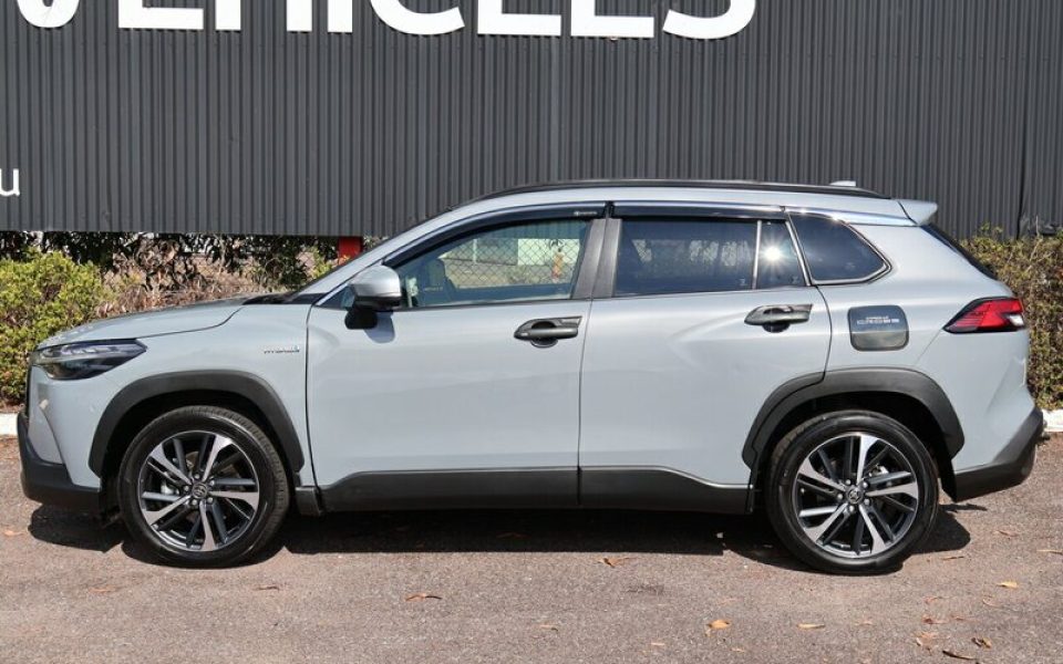 2022 Toyota Corolla Cross Atmos eFour