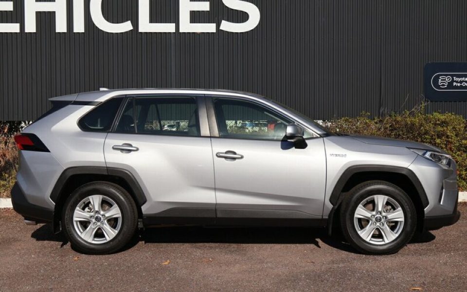 2021 Toyota RAV4 GX eFour