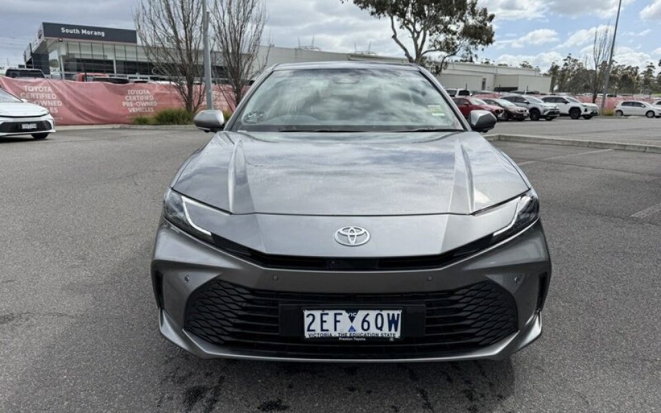 2025 Toyota Camry Ascent Sedan (Liquid Mercury) Used Car