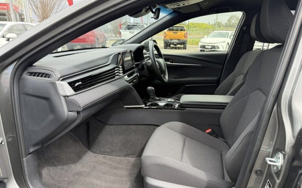 2025 Toyota Camry Ascent Sedan (Liquid Mercury) Used Car
