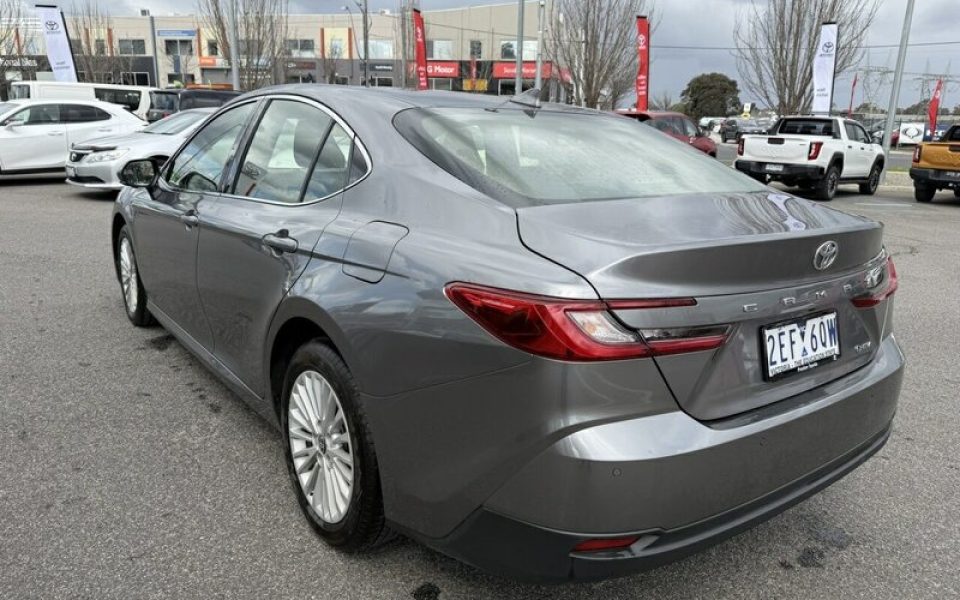 2025 Toyota Camry Ascent Sedan (Liquid Mercury) Used Car