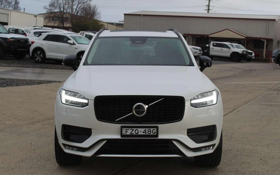 2023 Volvo XC90 Ultimate B6 Dark